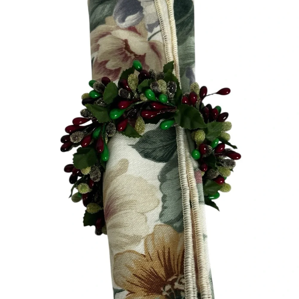 Festive Green and Red Mini Wreaths, Napkins Holder, Christmas, Holiday
